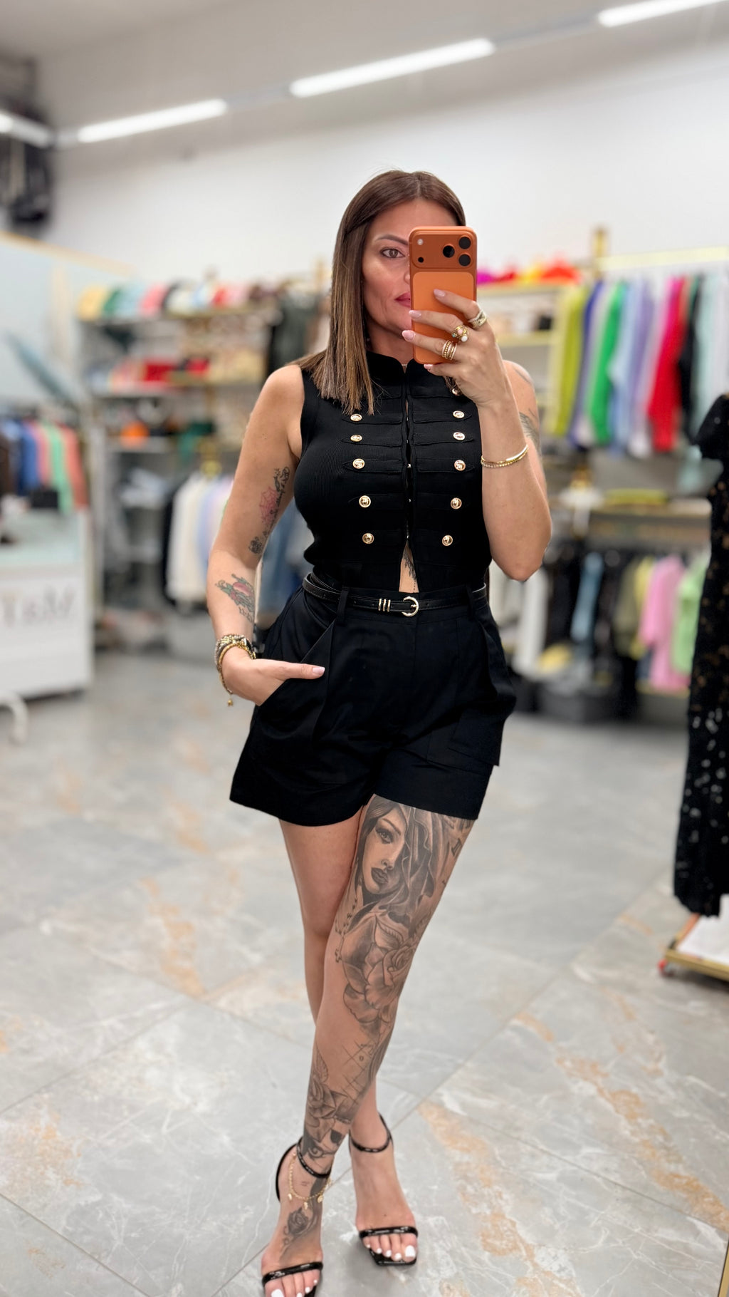 SHORTS JUST