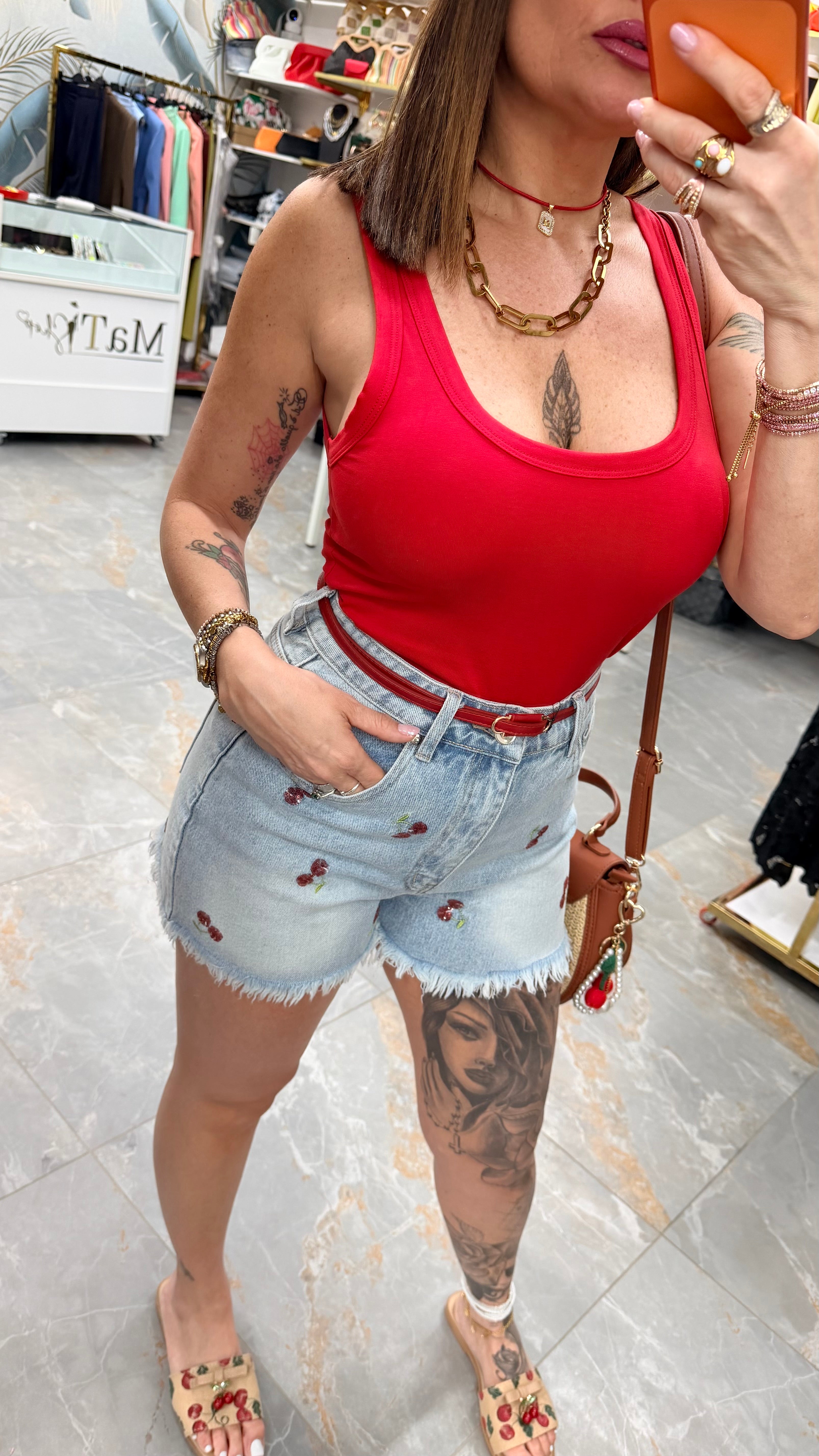 SHORTS CHERRY